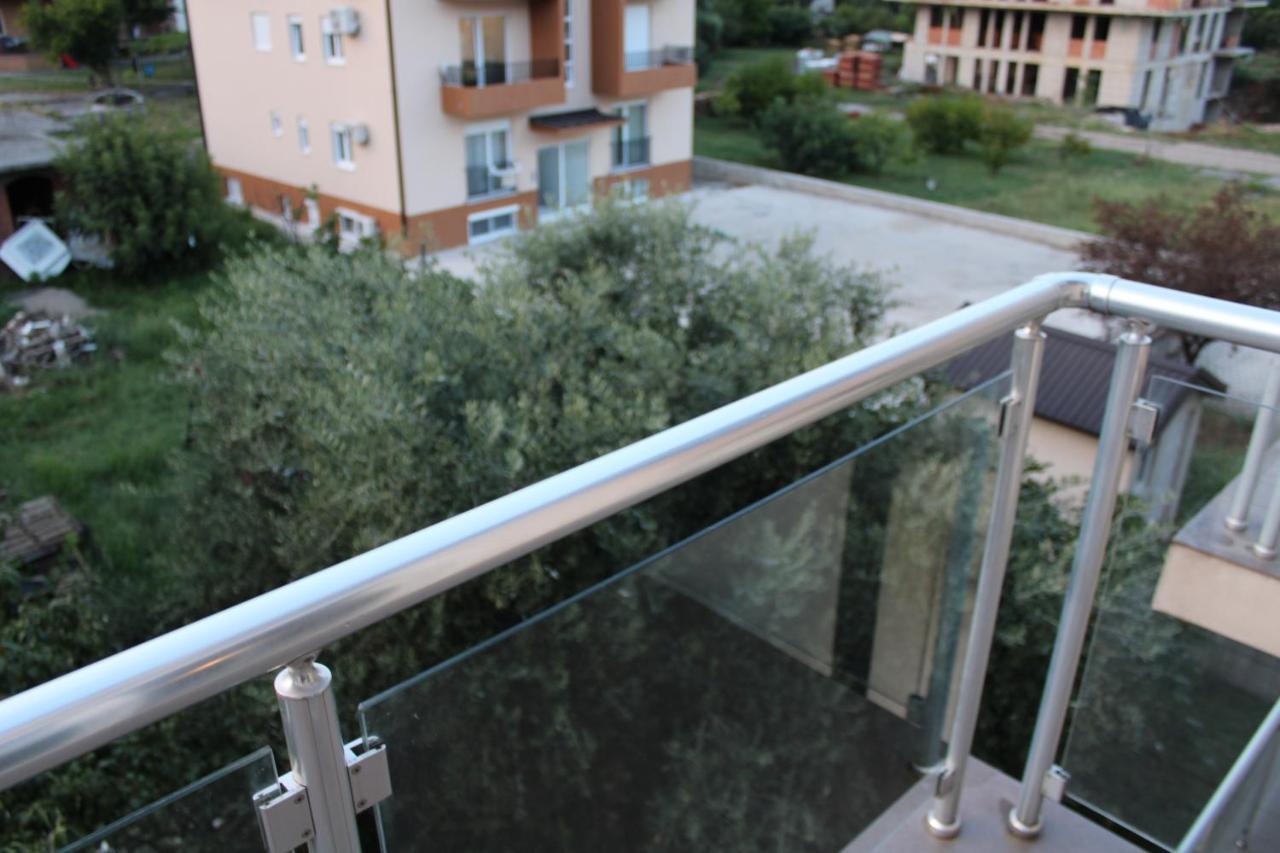 Delta Studio Apartman Podgorica Esterno foto